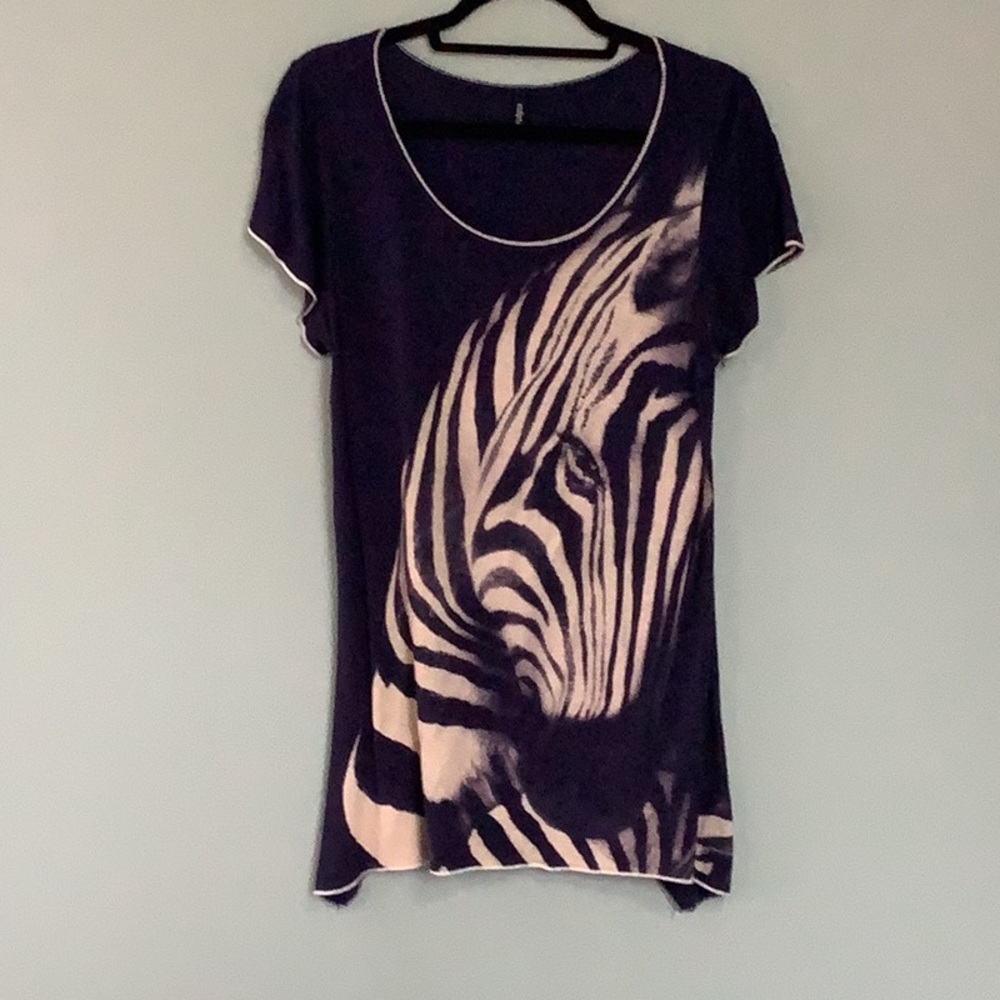 Cute tunic top with Zebra face Dark Navy & beige. Size Med